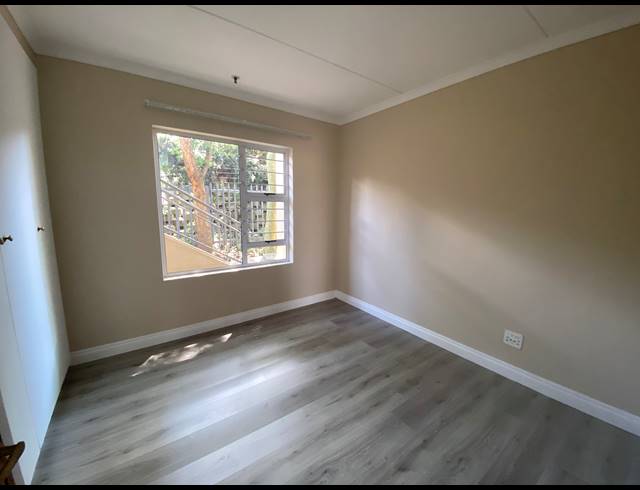 2 BEDROOM APARTMENT RENTED IN BRYANSTON